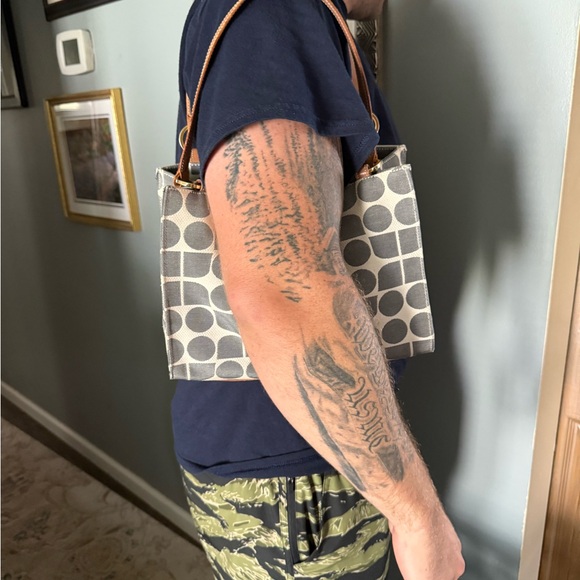 Kate Spade Satchel - Picture 2 of 16